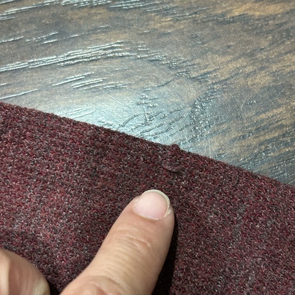 Banana‎ Republic Men's Burgundy Sweater Medium NWT - Picture 8 of 8